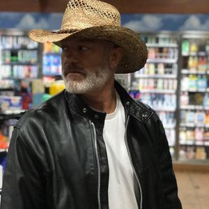 Meet your Posher, Kenny